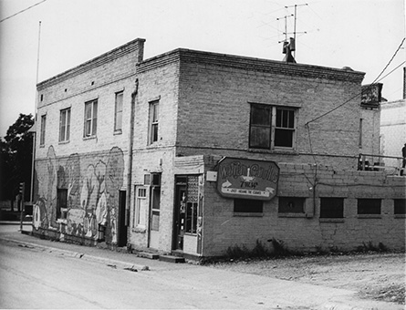 Street view of Waxman's 1970's location at 7 W 14th St.